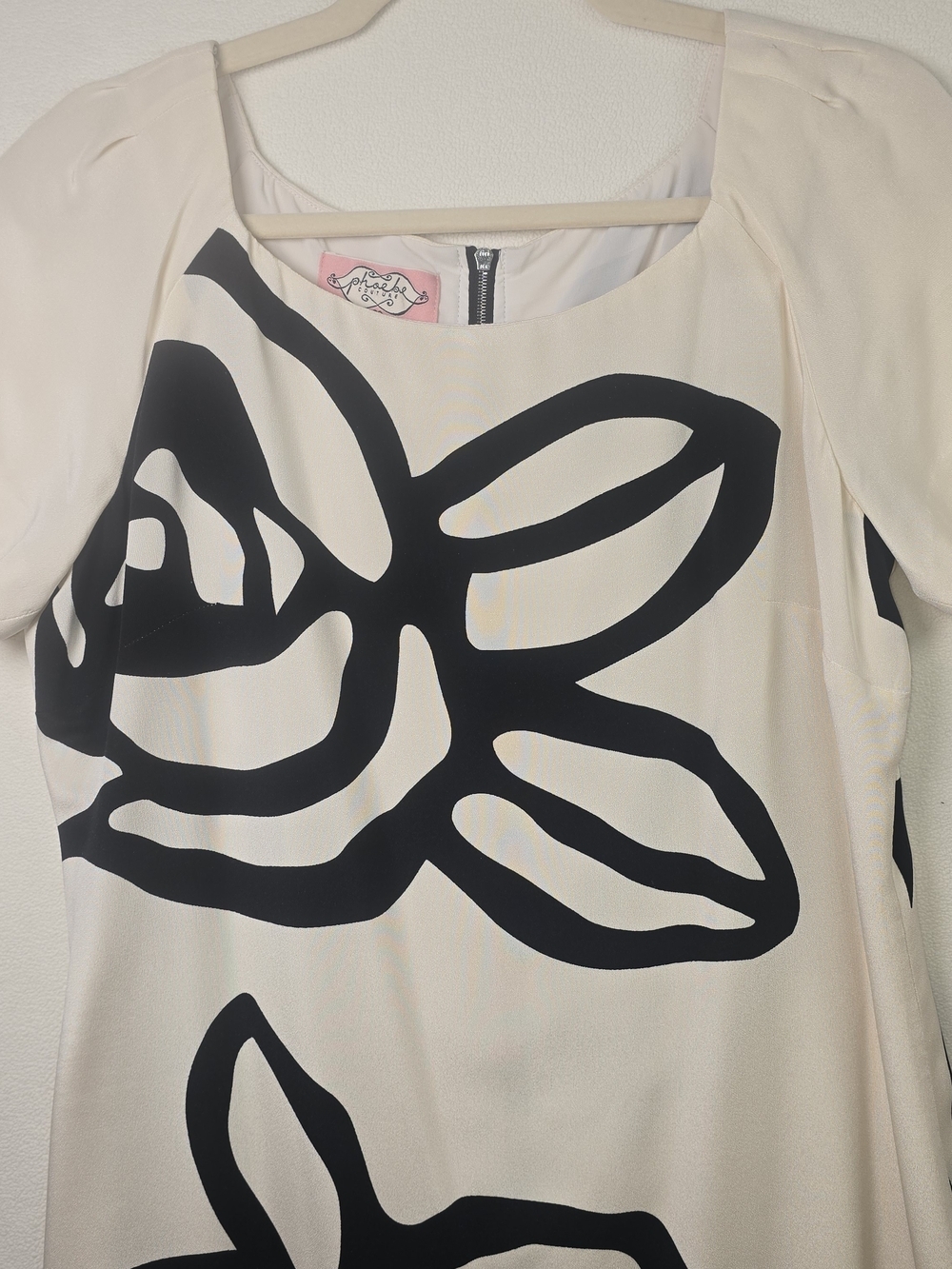 PHOEBE COUTURE 100% SILK MIDI DRESS CREAM LARGE ROSE GRAPHIC IN BLACK WOMENS 12 - Picture 7 of 10